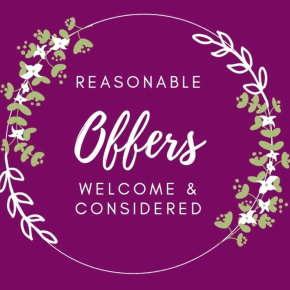 POSH TAKES 20% OF SALE - Picture 7 of 12